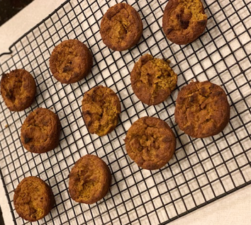 Naturally Sweetened Gluten-Free Pumpkin Spice Muffins